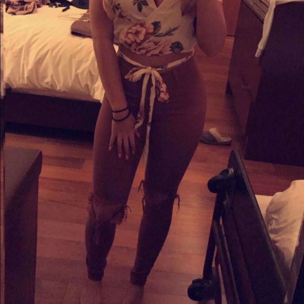 MOVING SALE Rust distressed knee skinny jeans - Vibrant Denim - Picture 1 of 7